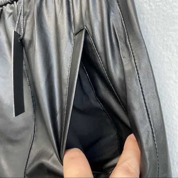 Blank NYC Black Faux Leather Relaxed Fit Jogger Size 30 - Picture 5 of 16